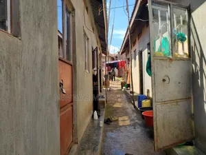 8bdrm House in Kawempe Kawanda, Central Division for sale