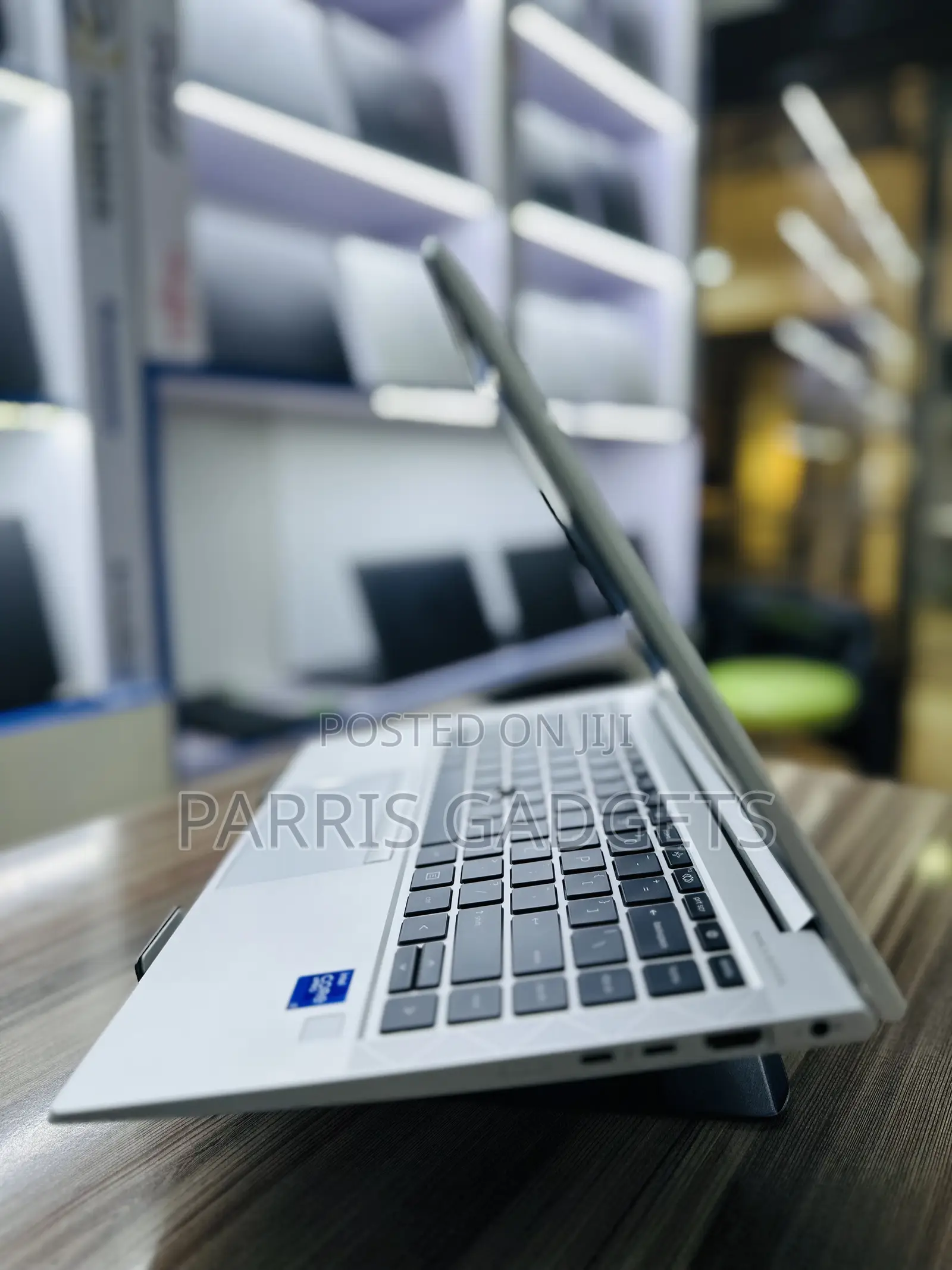 Laptop HP EliteBook 830 G8 16GB Intel Core I7 SSD 512GB
