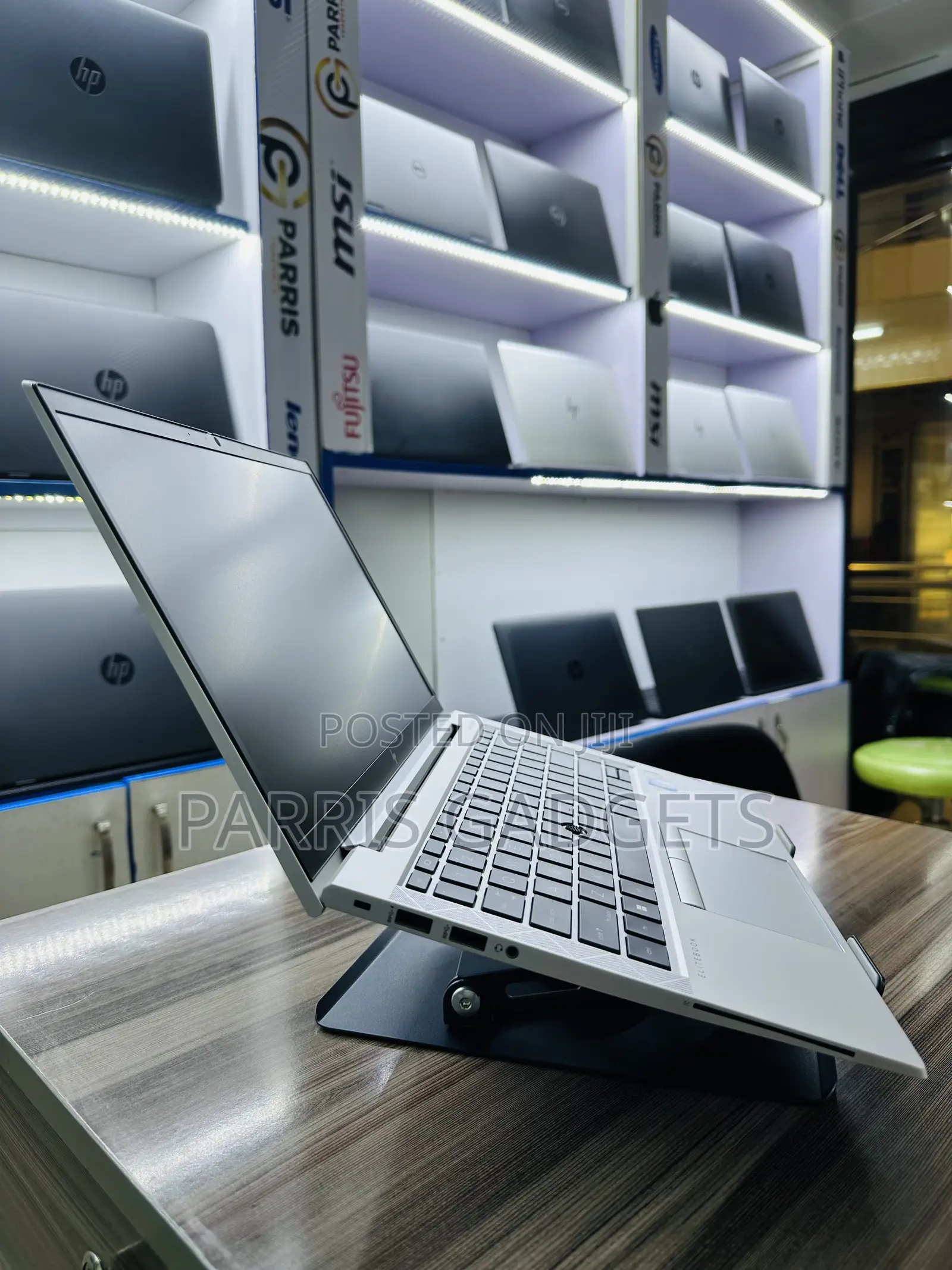Laptop HP EliteBook 830 G8 16GB Intel Core I7 SSD 512GB