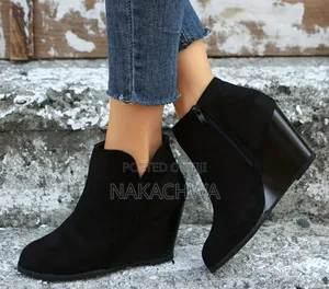 Good Ladies Black Boots