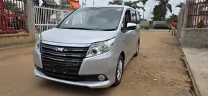 Toyota Noah 2016 Silver