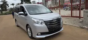 Toyota Noah 2016 Silver