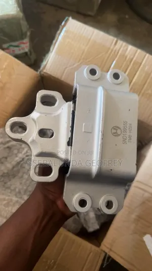 Tiguan Gear Mounting