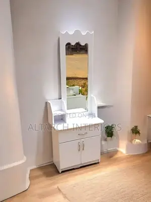 Simple Dressing Mirror
