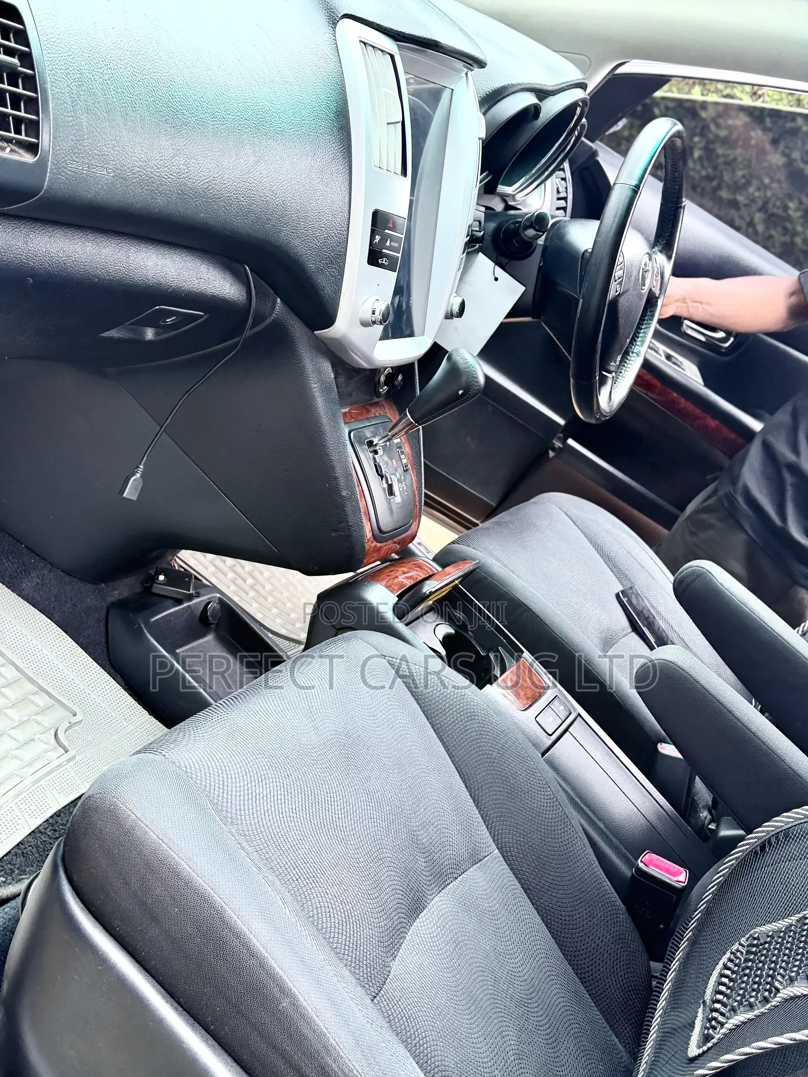Toyota Harrier 2.4 2010 Silver