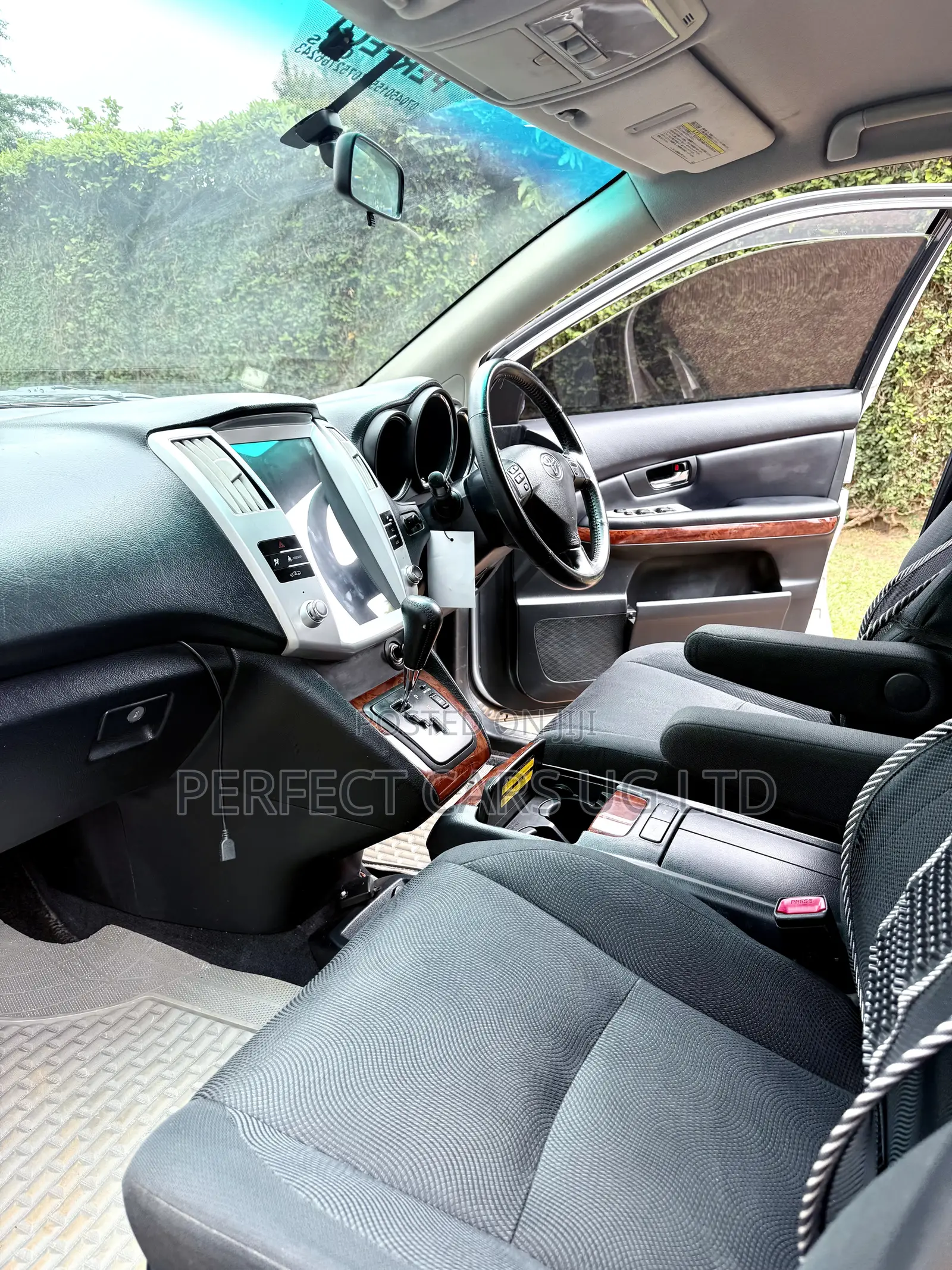 Toyota Harrier 2.4 2010 Silver