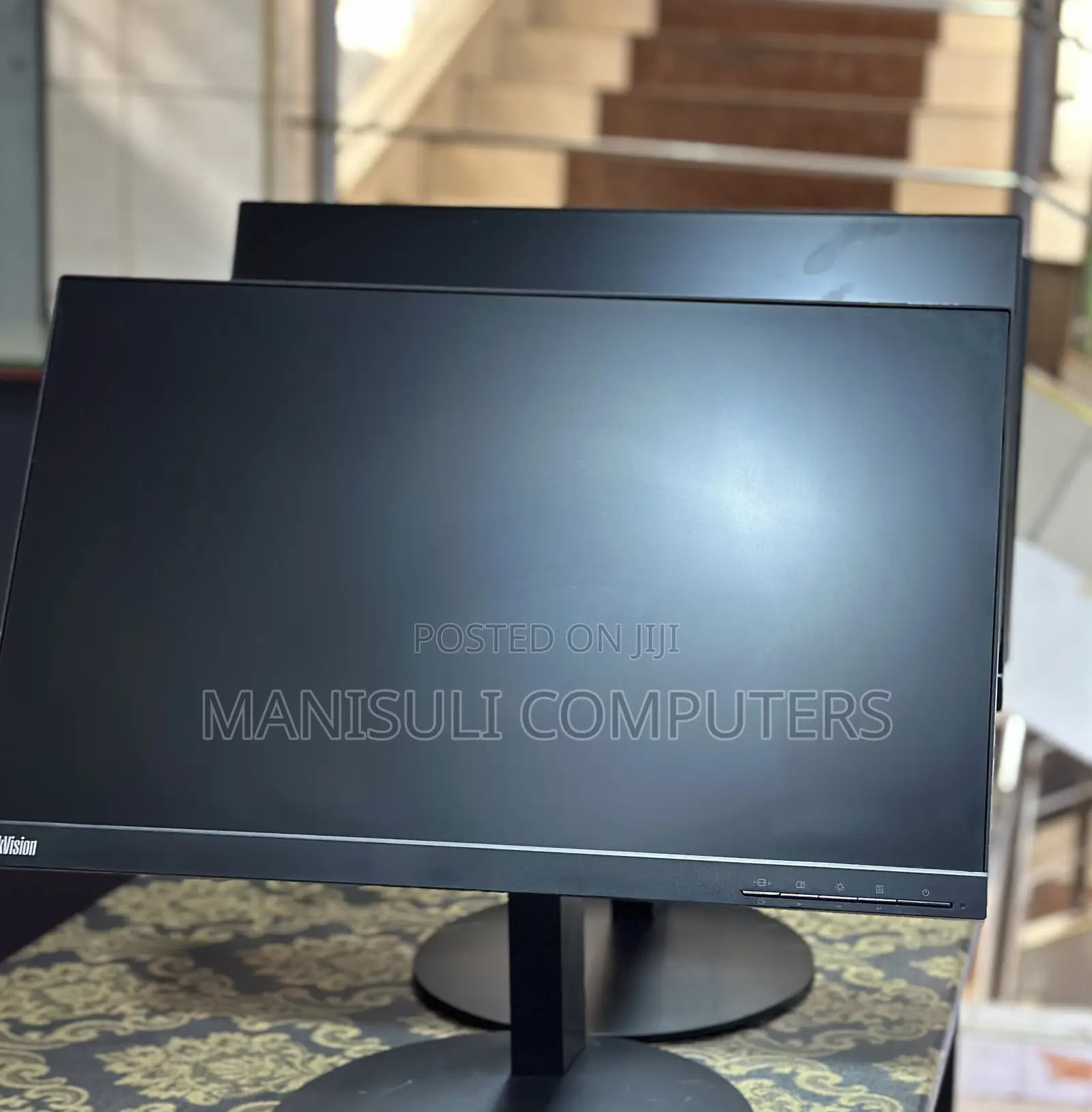 Lenovo Thin Vision 22 Inch Screen Ips Vga Hdmi Dp Div