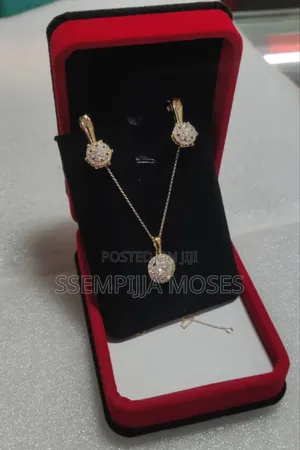Gold Necklace Set for Ladies