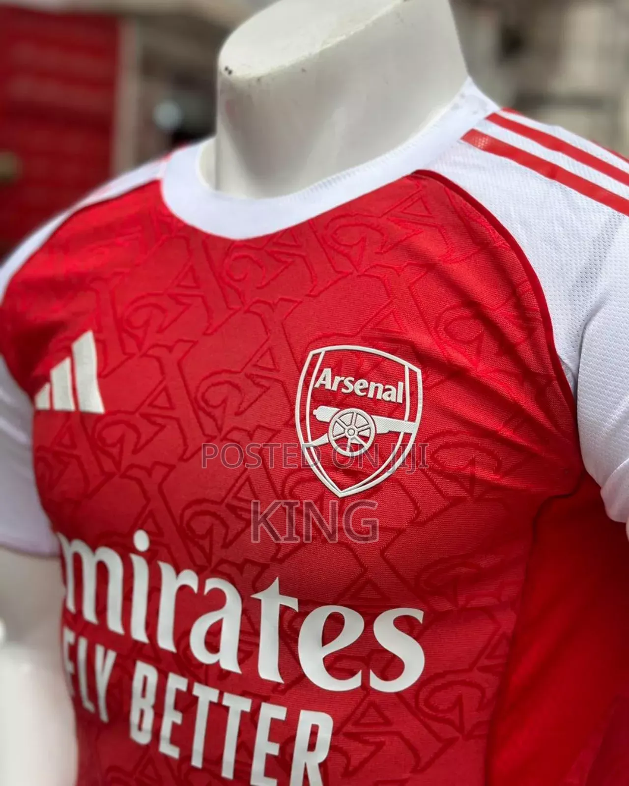 Bold Arsenal Home Jersey