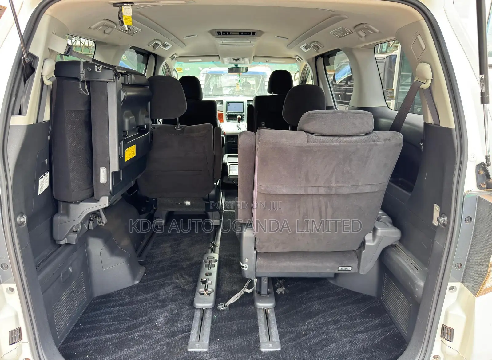 Toyota Vellfire 2009 White