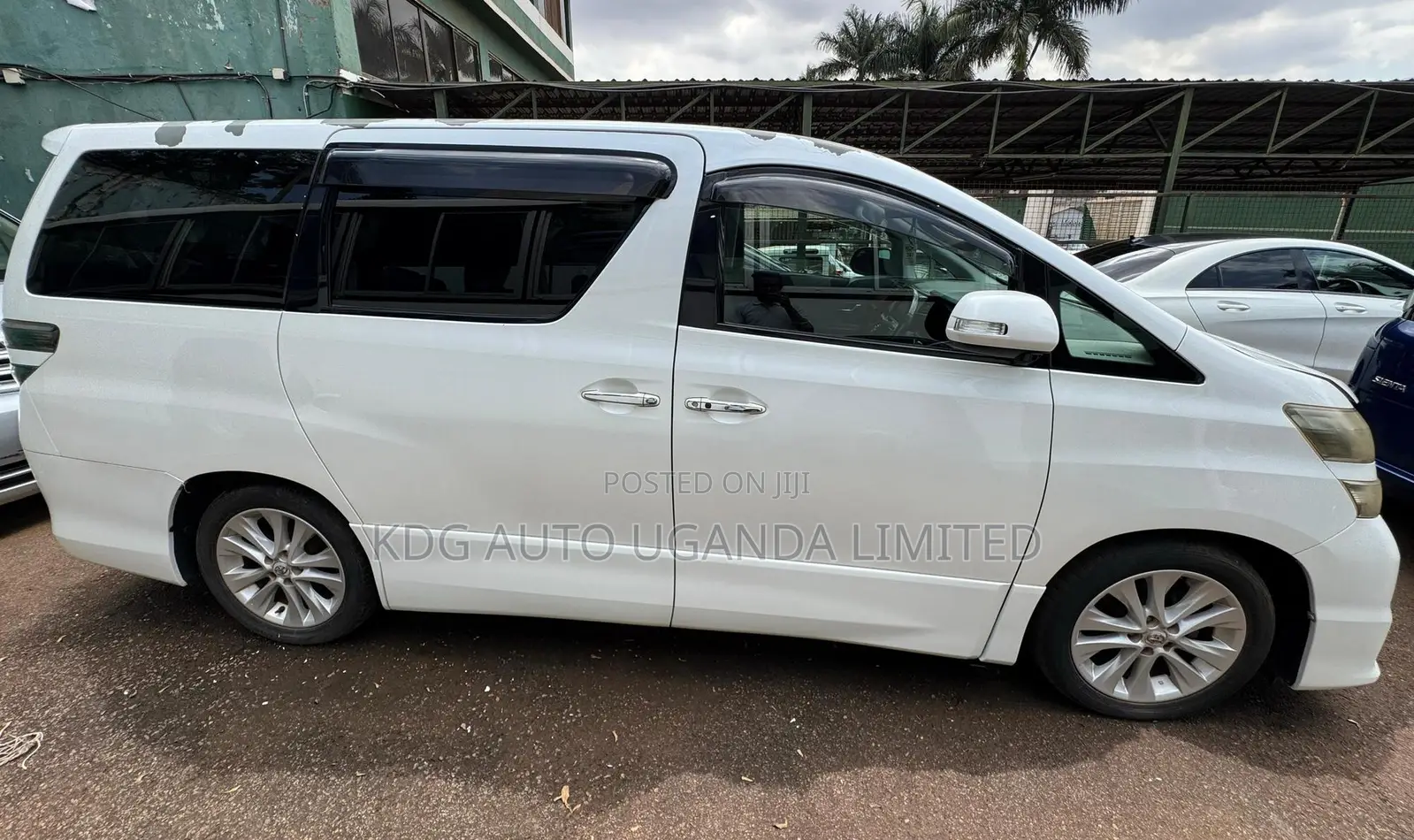 Toyota Vellfire 2009 White