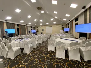 Projectors, Their Screens and Smart Tv  43" Plus!