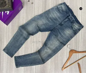 Level Jeans