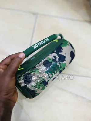 JBL Boombox Min Speaker