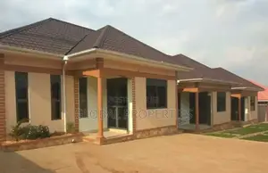 2bdrm Chalet in Nsawo Estate, Central Division for rent