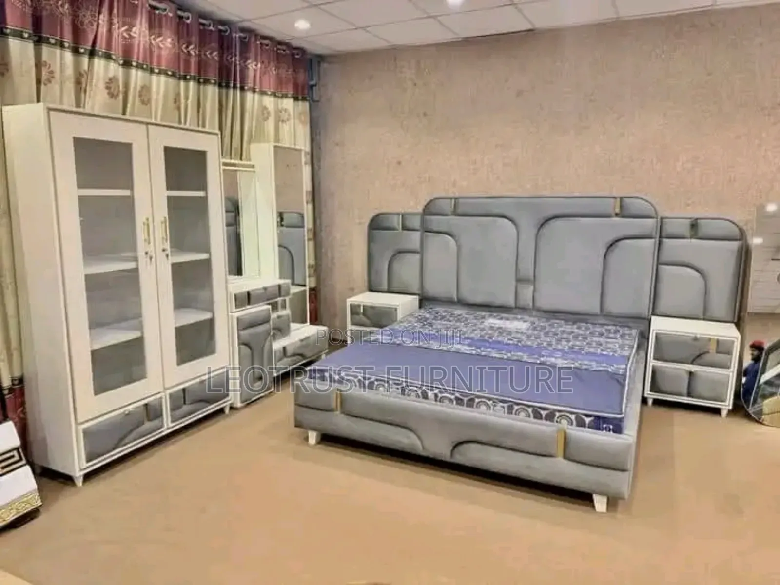 V 5by6 Bed in Bed Design