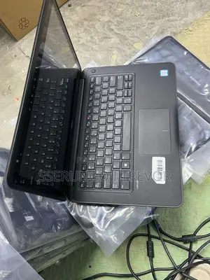 Laptop Dell Latitude 13 3380 8GB Intel Core I3 HDD+SSD 500GB