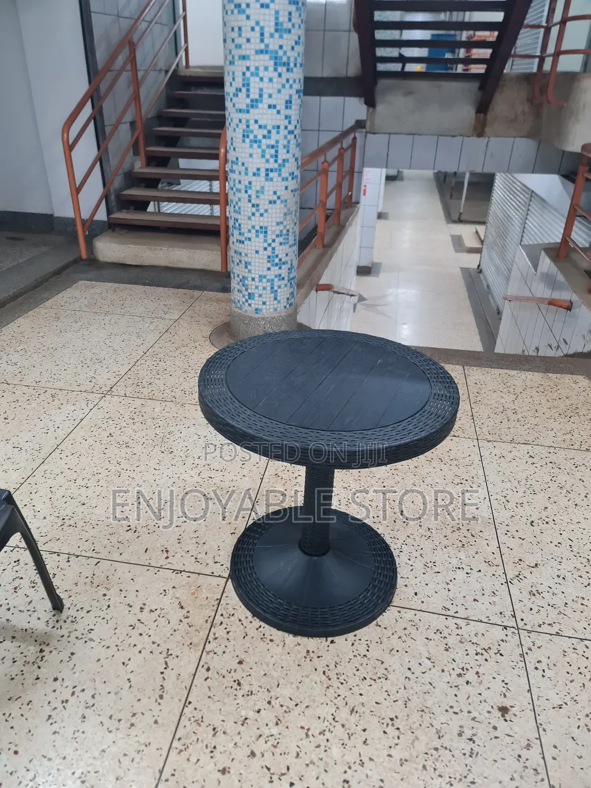 Bar/Restaurant Table Plastic