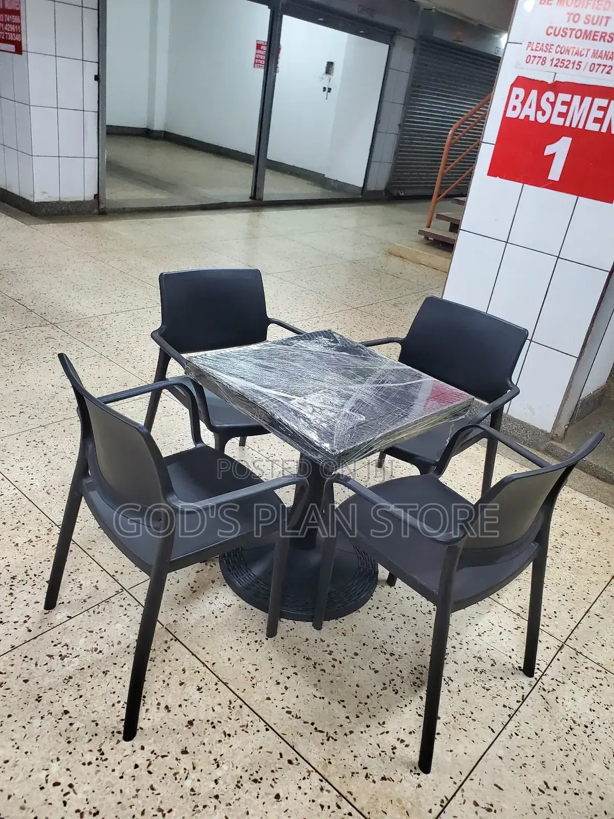 Restaurant/Bar Plastic Chairs and Table (Black)