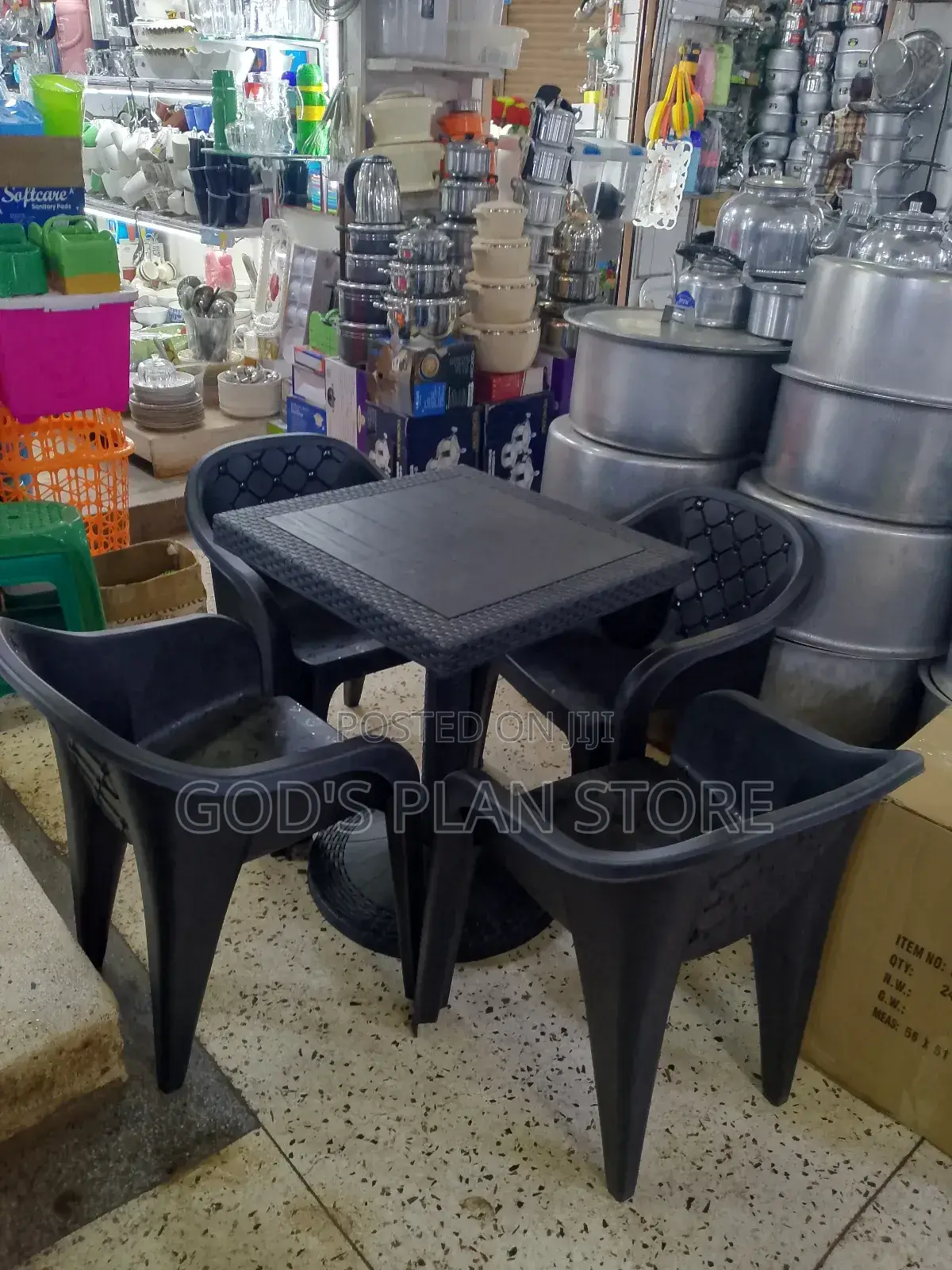 High Class Plastic Sofa Chairs and Table Set
