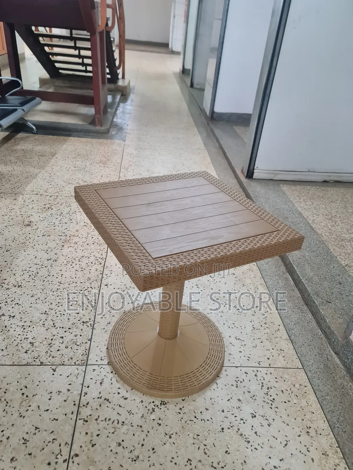 Bar/Restaurant Diningtable Plastic
