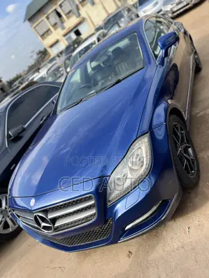 Mercedes-Benz CLS 2013 Blue