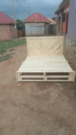 Pallet Bed