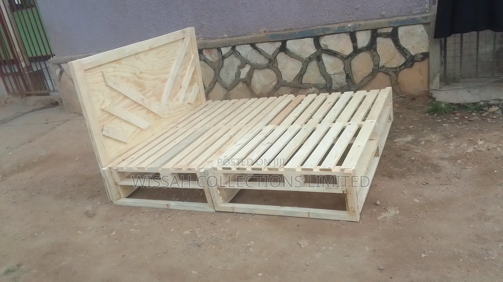 Pallet Bed