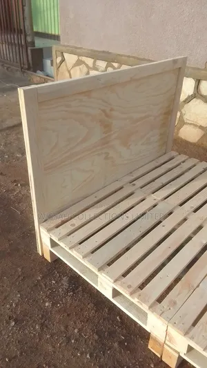 Pallet Bed