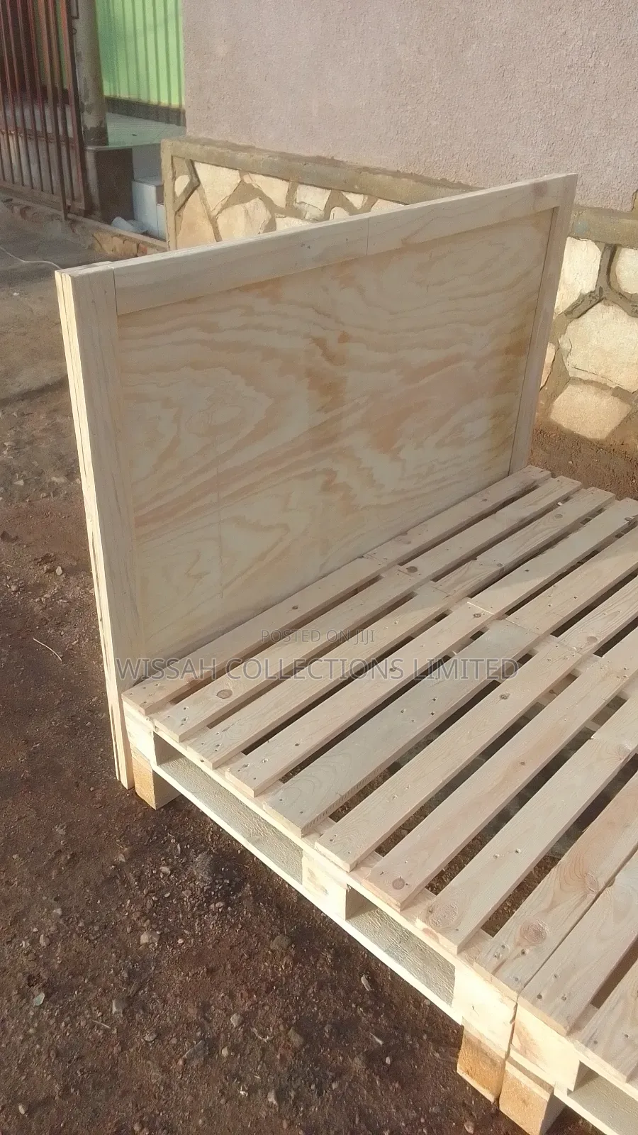 Pallet Bed