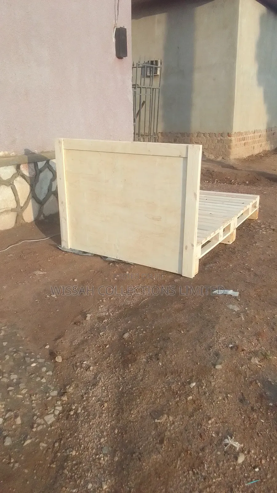 Pallet Bed