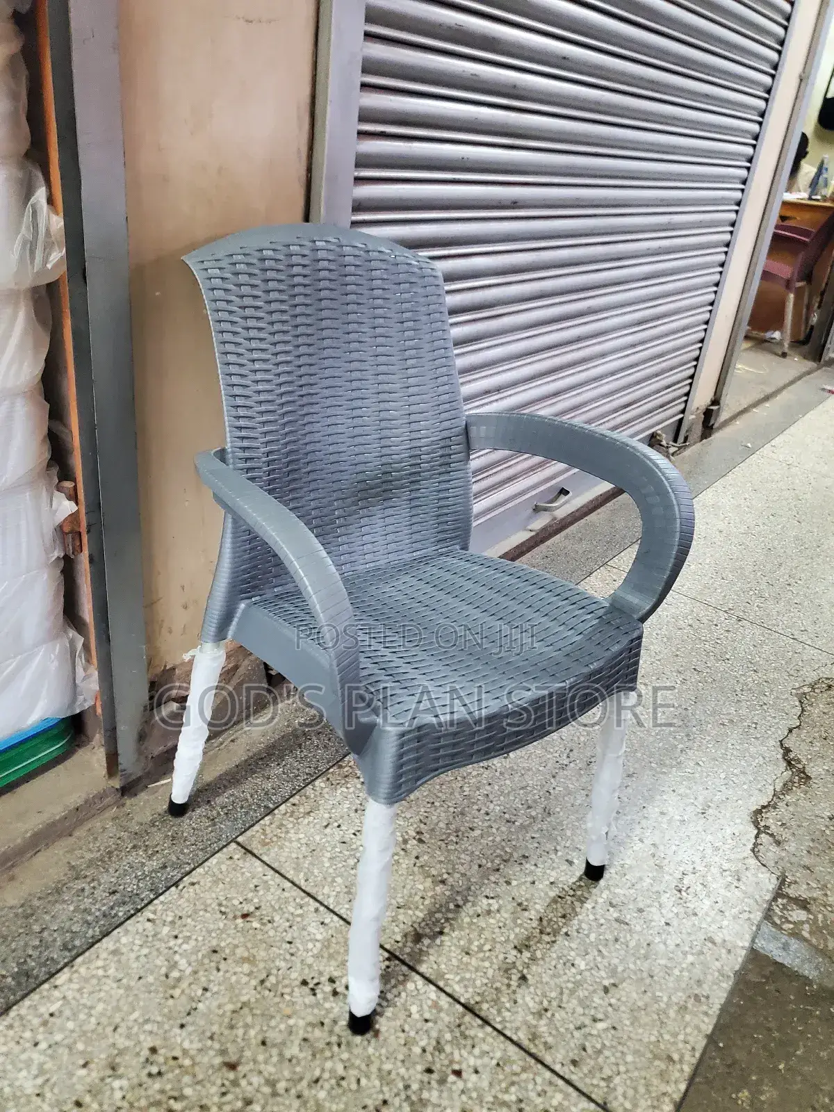 Gray Aristo Plastic Chairs for Unique Restaurants and Bar