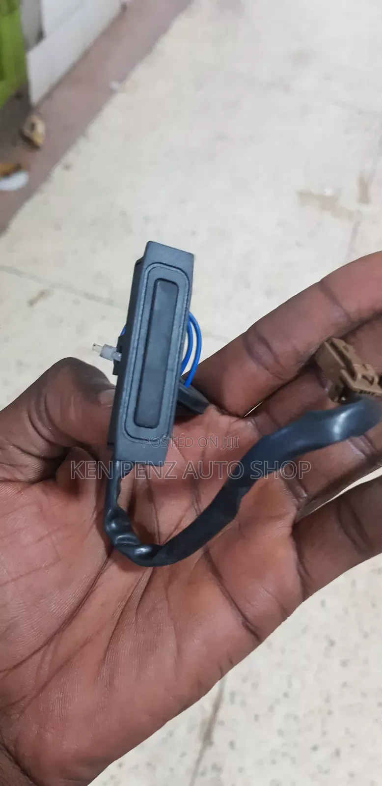 Trunk Release Switch for Subaru Imprenza and Forester