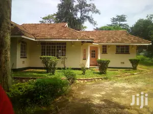 Three Bedroom House In Kololo For Rent