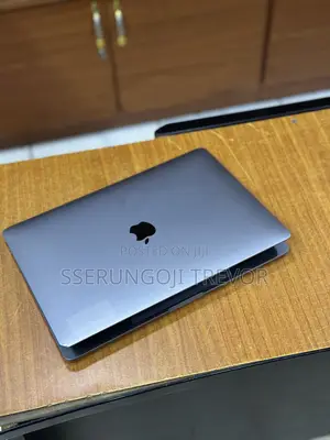 Laptop Apple MacBook Pro 2019 16GB Intel Core I5 SSD 256GB