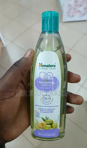 Himalaya 200ml Nourishing Baby Oil