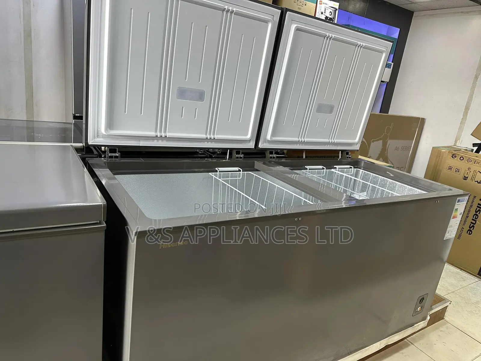 Hisense 660l Chest Freezer Double Doors