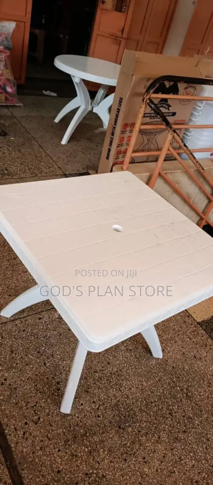 Plastic Tables Mukwano (Square)White