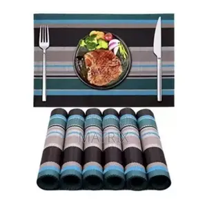 6 Pieces Of Table Mats With A Runner - Multicolor