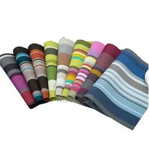 6 Pieces Of Table Mats With A Runner - Multicolor