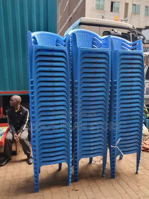 Armed Imported Plastic Chairs Plastic Chairs