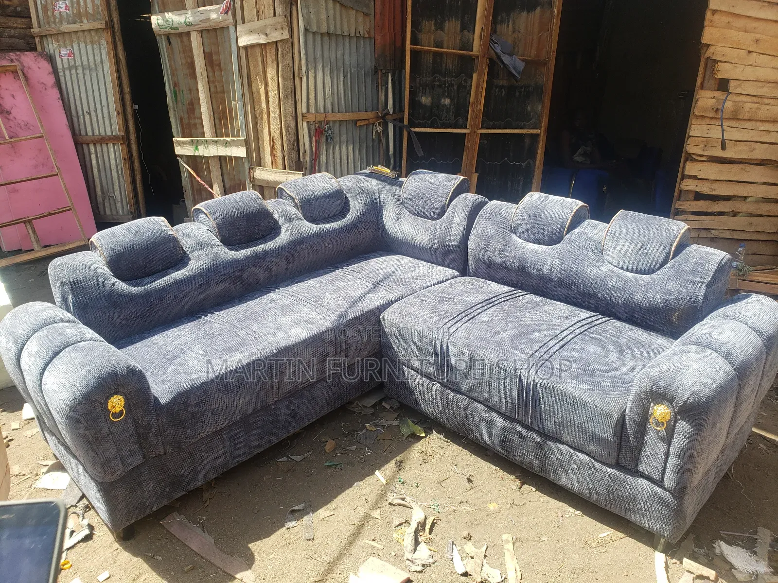 Strong Sofa Set With Capacity of 7 People
