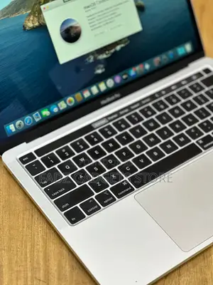 Laptop Apple MacBook Pro 2020 16GB Intel Core I5 SSD 512GB