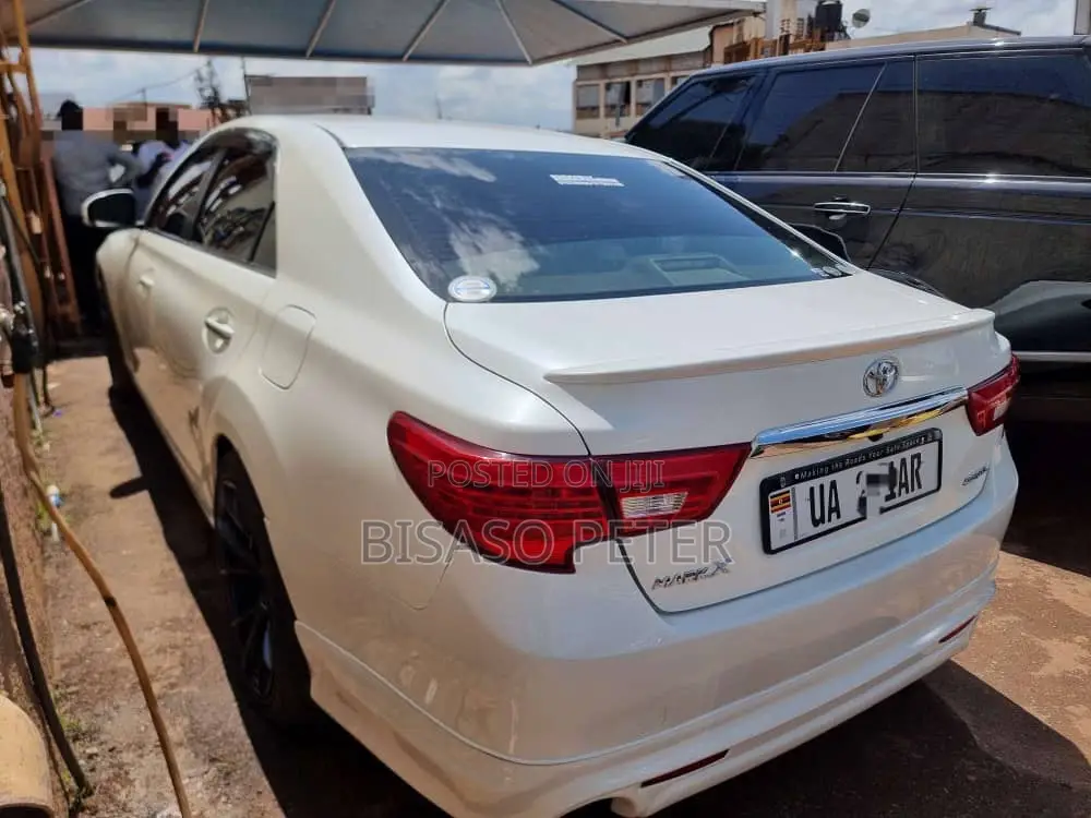 Toyota Mark X 2.5 AWD 2011 White