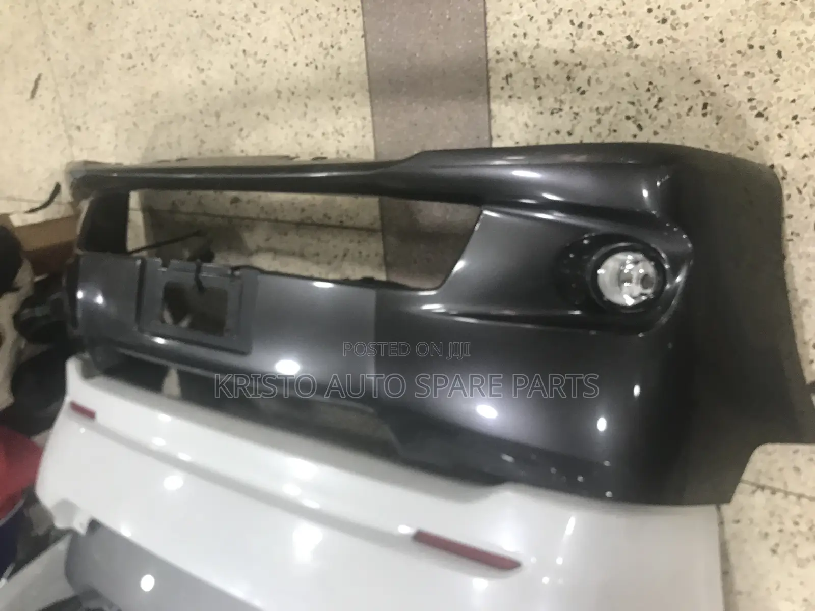 Bumper Noah 2010