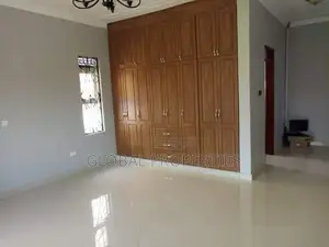 2bdrm Bungalow in Kyaliwajala Kireka, Central Division for rent