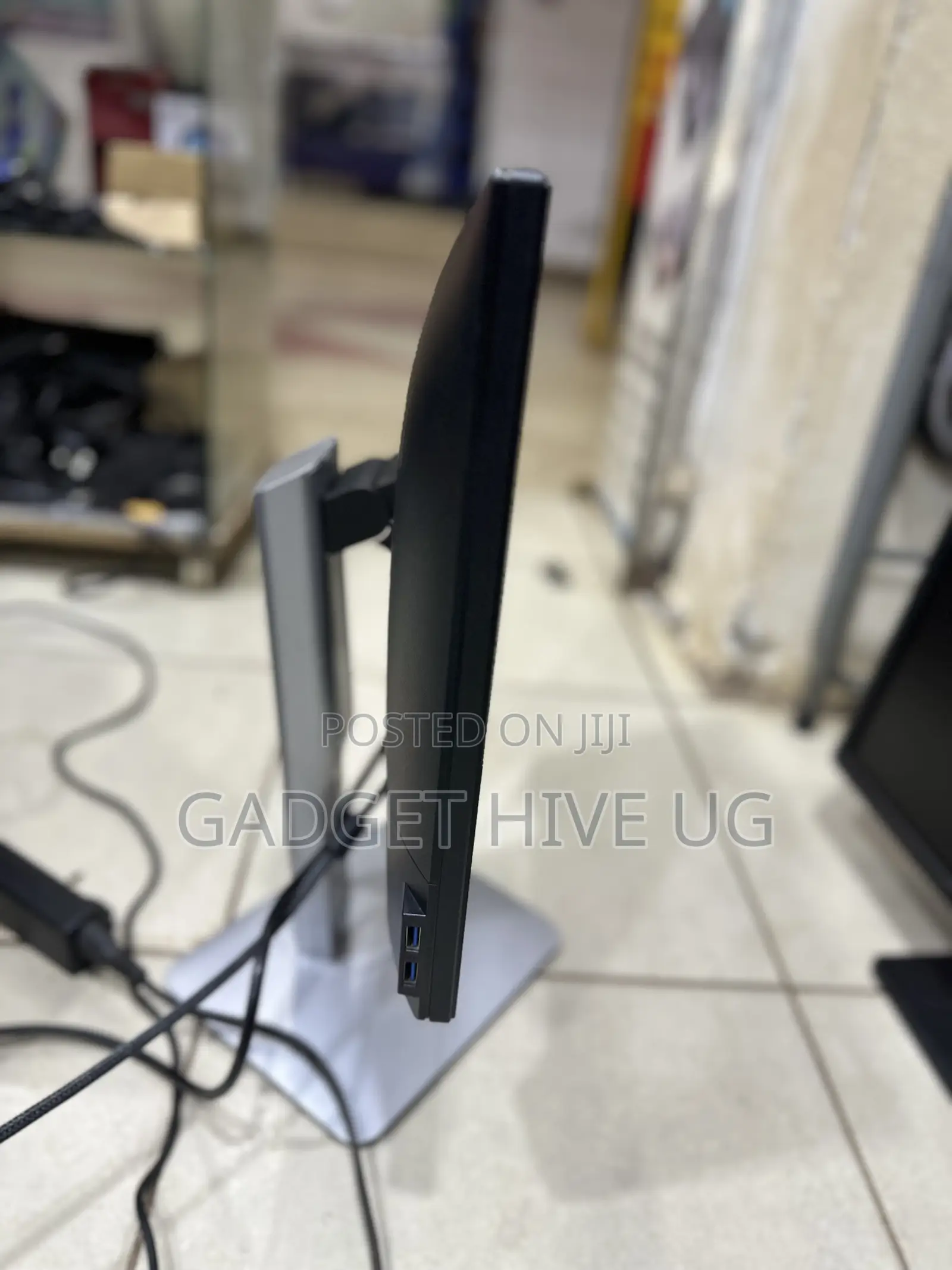 19” Normal Monitor Hdmi Dp Vga