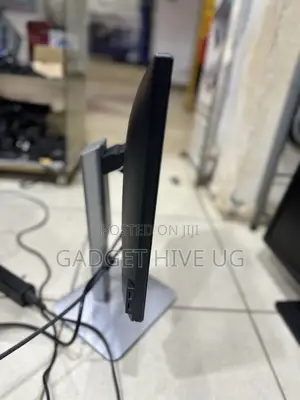19” Normal Monitor Hdmi Dp Vga