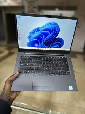Laptop Dell Latitude 5300 8GB Intel Core I5 SSD 256GB