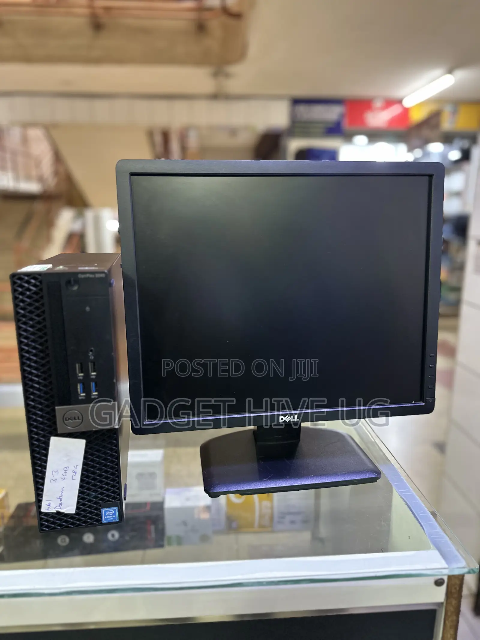 Desktop Computer Dell Optiplex 3040 4GB Intel Pentium SSD 256GB